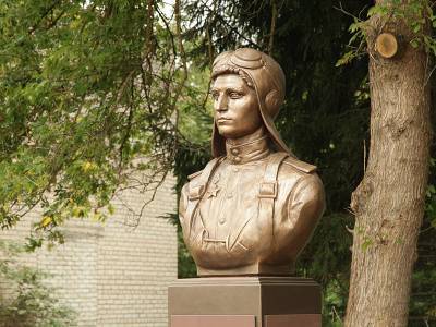 В Смоленской области установили памятник Екатерине Будановой