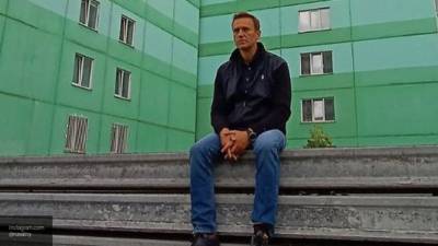 СМИ: Навальный полностью пришел в сознание после комы