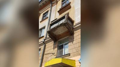 Три УК попали под дела из-за разрушения балконов в центре Воронежа