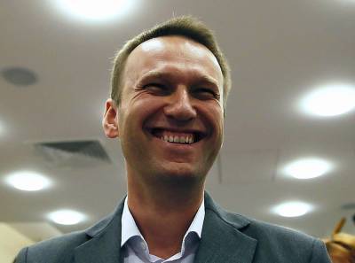 «Вспоминает события до отравления» Алексей Навальный пришел в себя и может говорить.