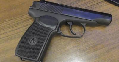 Мужчина устроил стрельбу из списанного пистолета в Петербурге