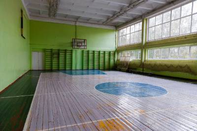 В Смоленской области в средней школе отремонтируют спортивные залы