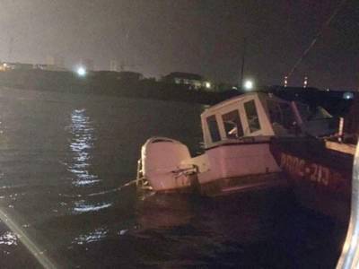 В Сургуте из-за столкновения катера с баржей погибли четыре человека