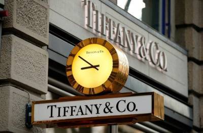 Акции компании Tiffany упали на 10% из-за несостоявшейся сделки