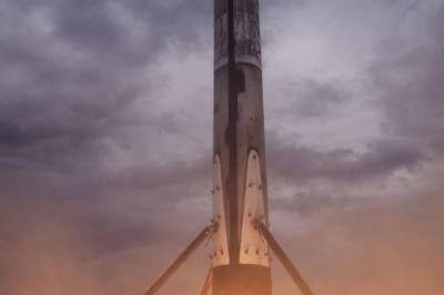 SpaceX показала полет Falcon 9 прямо с борта и поставила новые рекорды (видео)