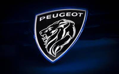 Новый Peugeot 308: льва вписали в герб