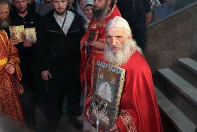 Церковный суд отлучил отца Сергия от церкви за проповедь без сана