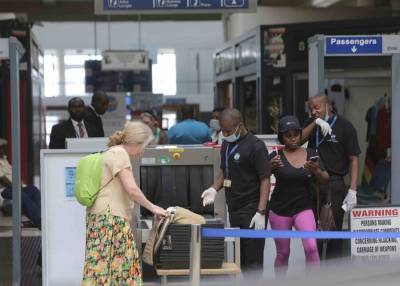 Еще одна страна возобновит международное авиасообщение в октябре