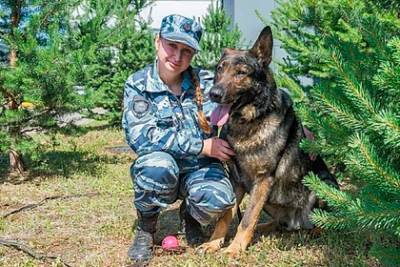 Полицейская собака спасла от изнасилования российскую школьницу