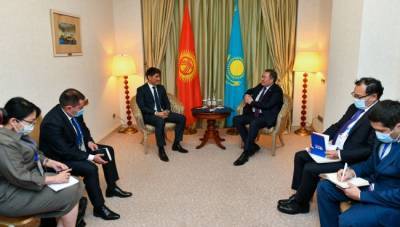 Казахстан и Киргизия обсудили возобновление транспортного сообщения