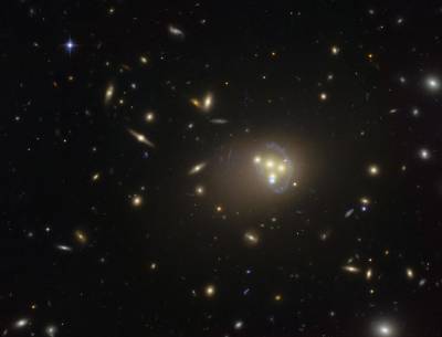 Ученые нашли объяснение загадочному недостатку темной материи в двух галактиках