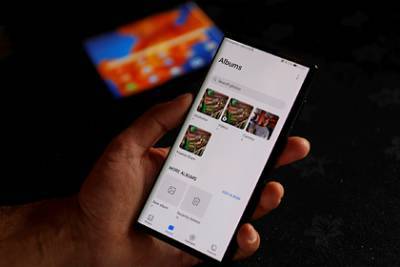 Huawei останется без дисплеев Samsung