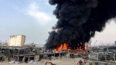 В порту Бейрута, недавно пострадавшем от взрыва, произошёл пожар