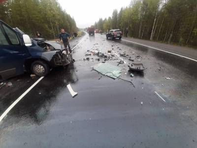 Появились фото с места страшной аварии в Карелии, в которой погибли два водителя