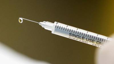 Независимая комиссия оценит вакцину AstraZeneca