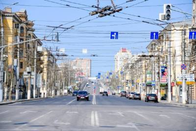 На перекрестке в центре Волгограда меняют скоростной режим