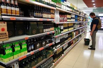 В Минздраве выступили за повышение возраста продажи алкоголя до 21 года