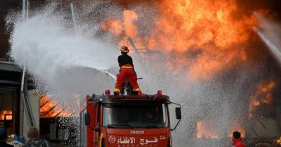 В порту Бейрута снова начался сильный пожар: видео