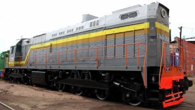 «Синара» начала серийные поставки локомотивов ТЭМ7А в Арктику