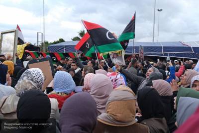 Боевики ПНС использовали пулеметы и автоматы против протестующих ливийцев
