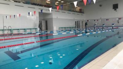 До середины октября в Ивангороде откроется новый центр спорта с двумя бассейнами
