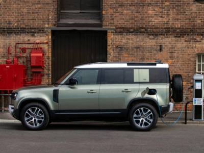 Land Rover презентовала новый гибридный внедорожник