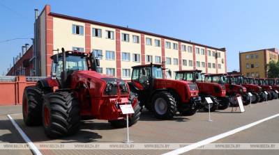 Около 15 моделей тракторов представит МТЗ на выставке "Белагро-2020"