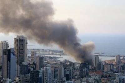 В Ливане назвали возможную причину пожара в порту Бейрута