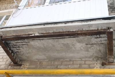 Жилинспекция обследовала дом после обрушения балкона в Волгограде