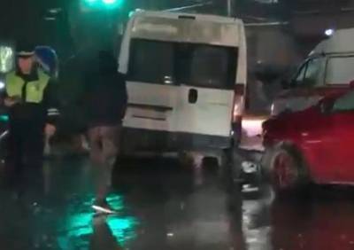 В ДТП с маршруткой на Московском шоссе пострадали семь женщин