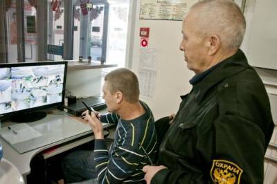 В Комсомольске сотрудники ЧОПа охраняли предприятия без оружия