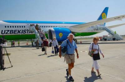 Киргизия возобновляет авиасообщение с Узбекистаном и Казахстаном
