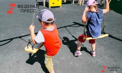«Заклеивали рот скотчем». Родители детского сада в Сосновском районе пожаловались на жестокое обращение