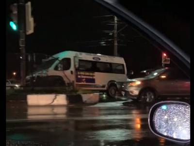 В ДТП с маршруткой в Рязани пострадали семь человек