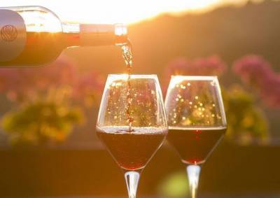Тест: Какое вино резонирует с нотками вашей души?