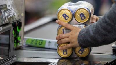 В России хотят установить минимальные цены на некрепкий алкоголь
