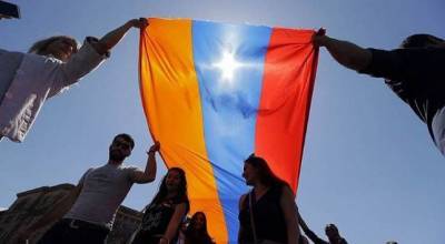 «Между Соросом и Болтоном»: как США хотят переформатировать гражданское общество в Армении