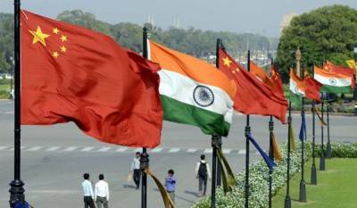 На встрече в Москве главы МИД Китая и Индии договорились о поддержании мира на границе