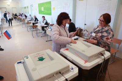 В России стартовало досрочное голосование на выборах депутатов и губернаторов