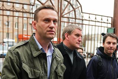 МВД: одна из сопровождавших Навального уклонилась от объяснений
