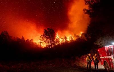 Пожары на западе США — 1,7 млн га обращены в пепел, уничтожены целые города