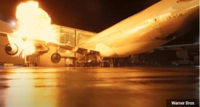 Кристофер Нолан рассказал, зачем взорвал настоящий Боинг 747 в фильме «Тенет»