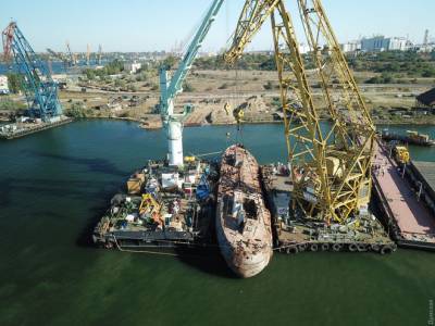 История танкера «Делфи» завершена: судно уже в порту Черноморска