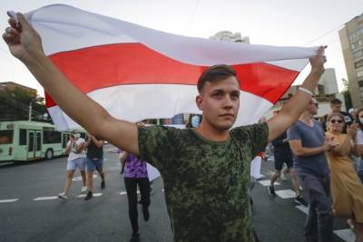 Оппозиция назначила в Минске на воскресенье Марш героев