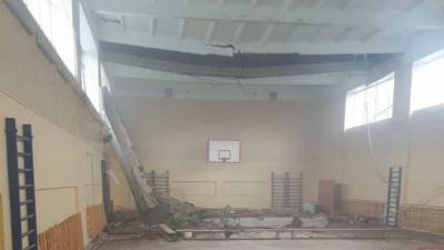 В Башкирии прокуратура проверит школу, в которой обвалился потолок