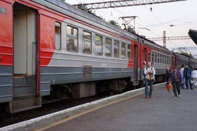 В Челябинске сняли с поезда трех курганцев, устроивших пьяный дебош в вагоне