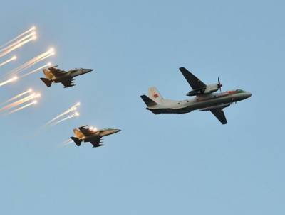 Истребители посадили «угнанный» самолет ВВС Белоруссии