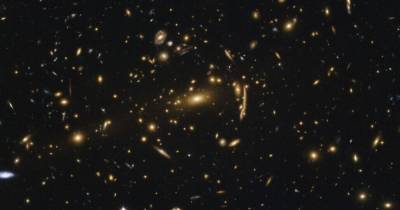 Обнаружены невероятно плотные сгустки темной материи