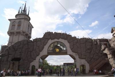 Власти Москвы решили в два раза расширить мост между территориями зоопарка