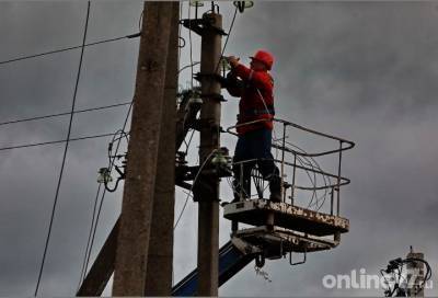 Работы по восстановлению электроснабжения затронули более 30 населенных пунктов Ленобласти